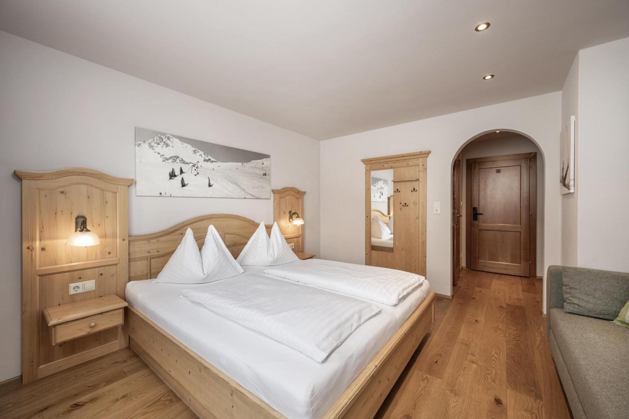 Austria Alpinhotel Ski In Ski Out An Der Edelweissbahn Obertauern Ngoại thất bức ảnh