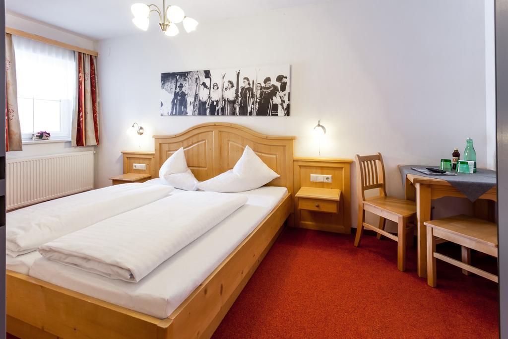 Austria Alpinhotel Ski In Ski Out An Der Edelweissbahn Obertauern Ngoại thất bức ảnh
